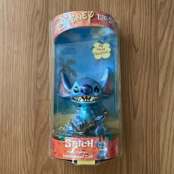 ❤️ Disney’s Lilo & Stitch Hand Painted Bobble Head Doll New in Box - Picture 7 of 9